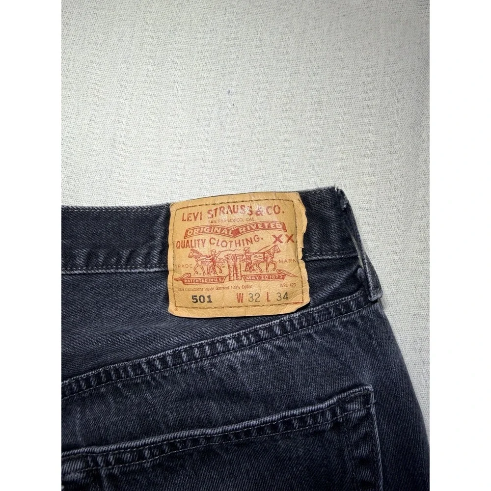 Levi's 501 Men's Jeans Vintage 2000s, Size 32x34